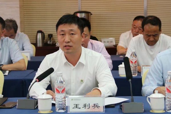 3.院长王利兵介绍91唐伯虎
事业发展情况_副本.jpg